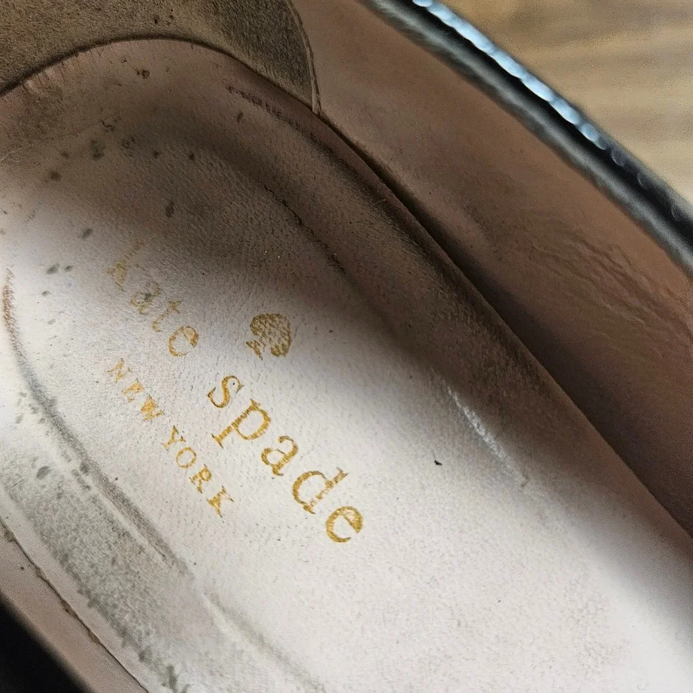 Kate Spade New York Pointed Toe‎ Wedge Pumps 9B Textured Leather Italy Corpcore